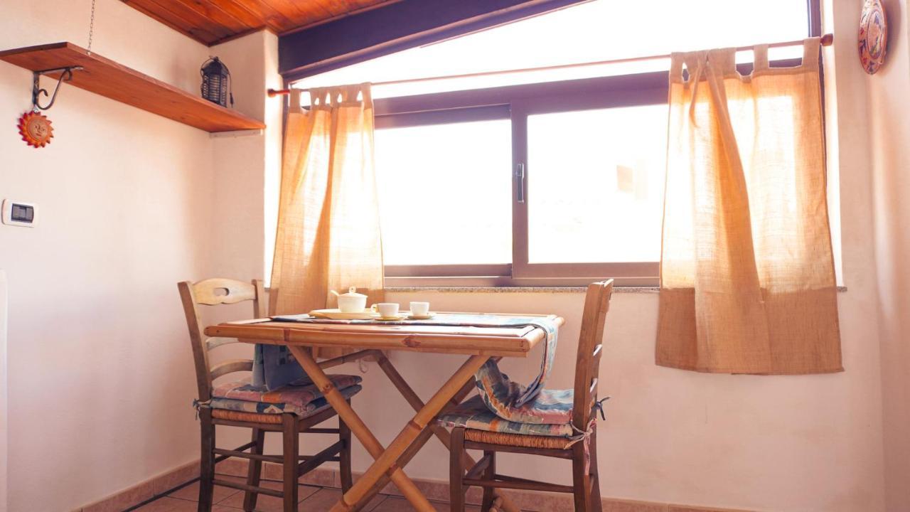 Pm 12 Via Achille Grandi Guest House ألغيرو المظهر الخارجي الصورة
